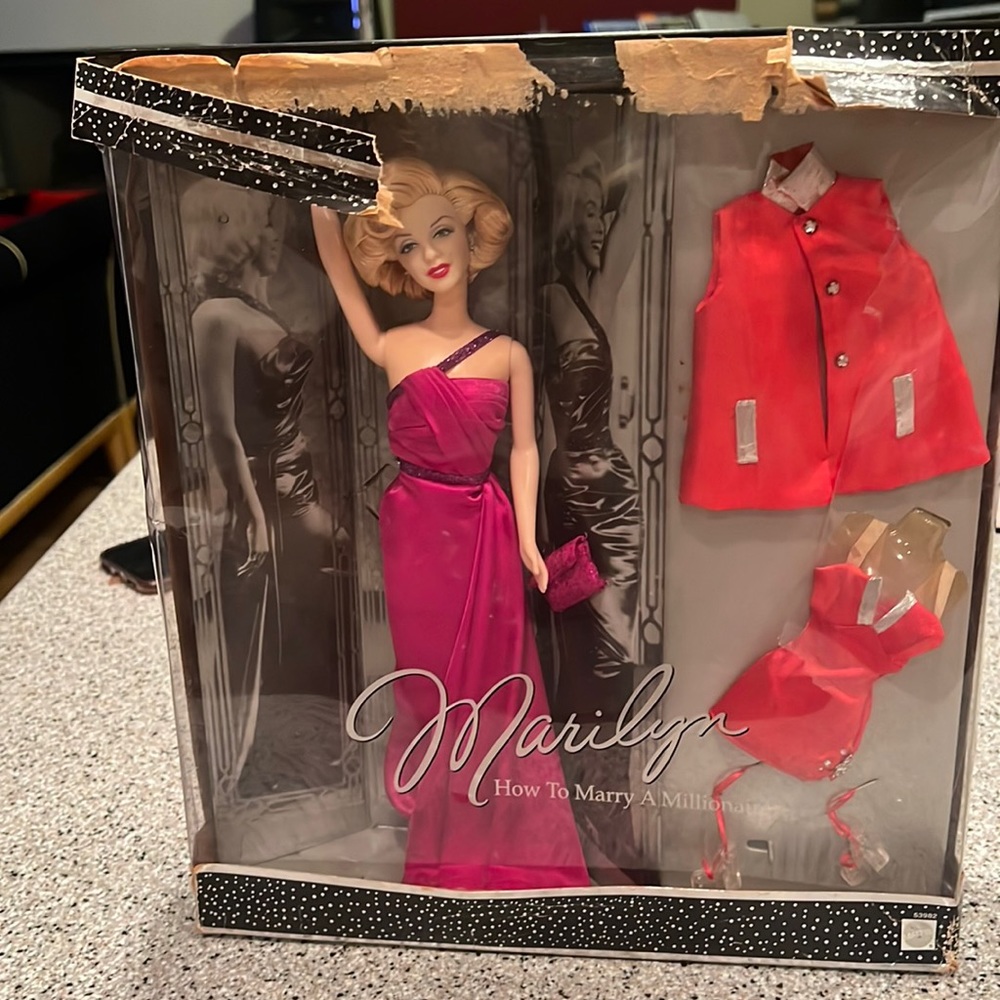 Marilyn Monroe - How To Marry A Millionaire - Mattel Collector Edition-NRFB 2001